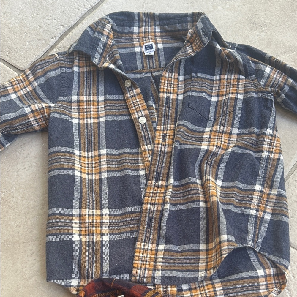 Flannel bundle 4t - Picture 2 of 3